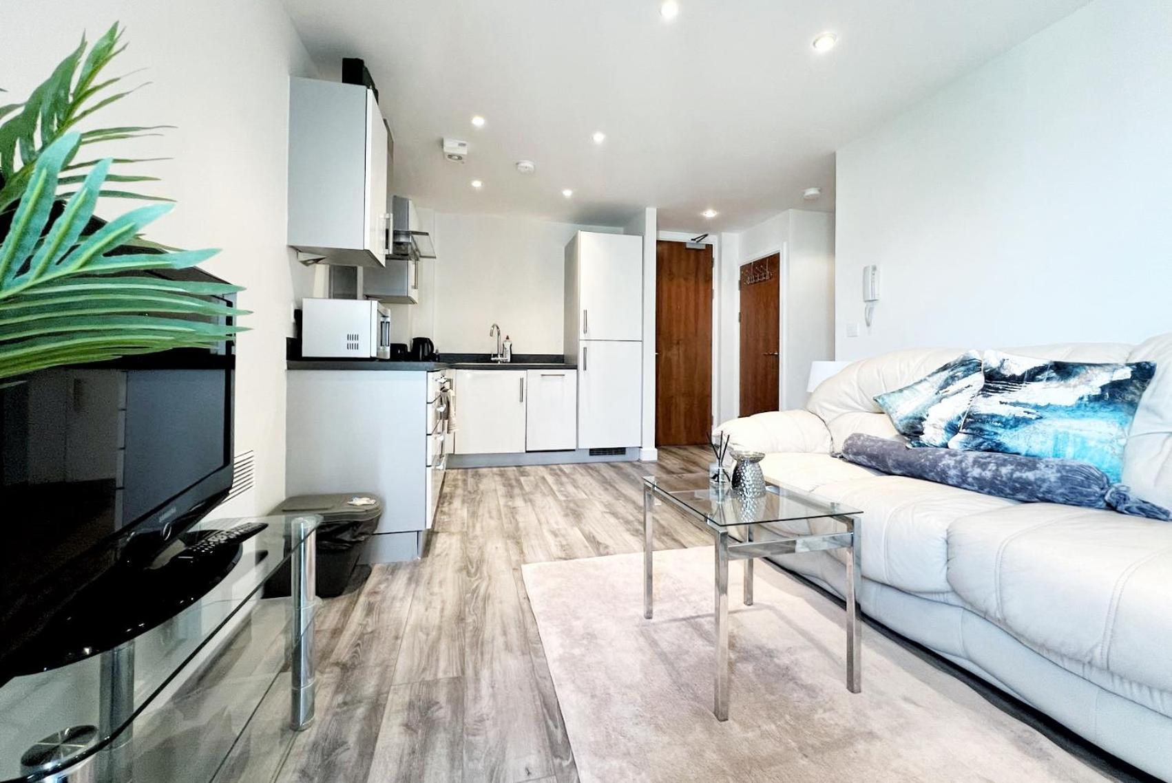Seaview Boutique One-Bedroom Apt Swansea Exterior photo